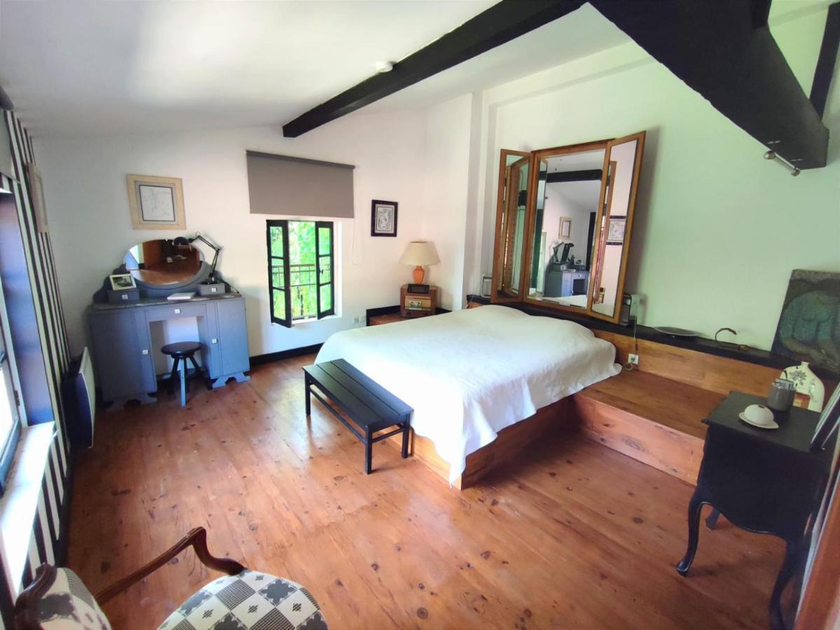 Chambre D'Hotes Le Moulin De Moulis Екстериор снимка