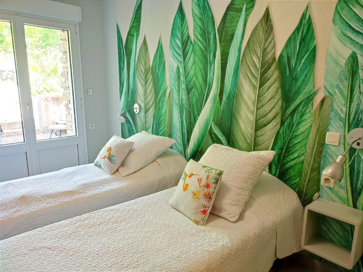 Chambre D'Hotes Le Moulin De Moulis Екстериор снимка