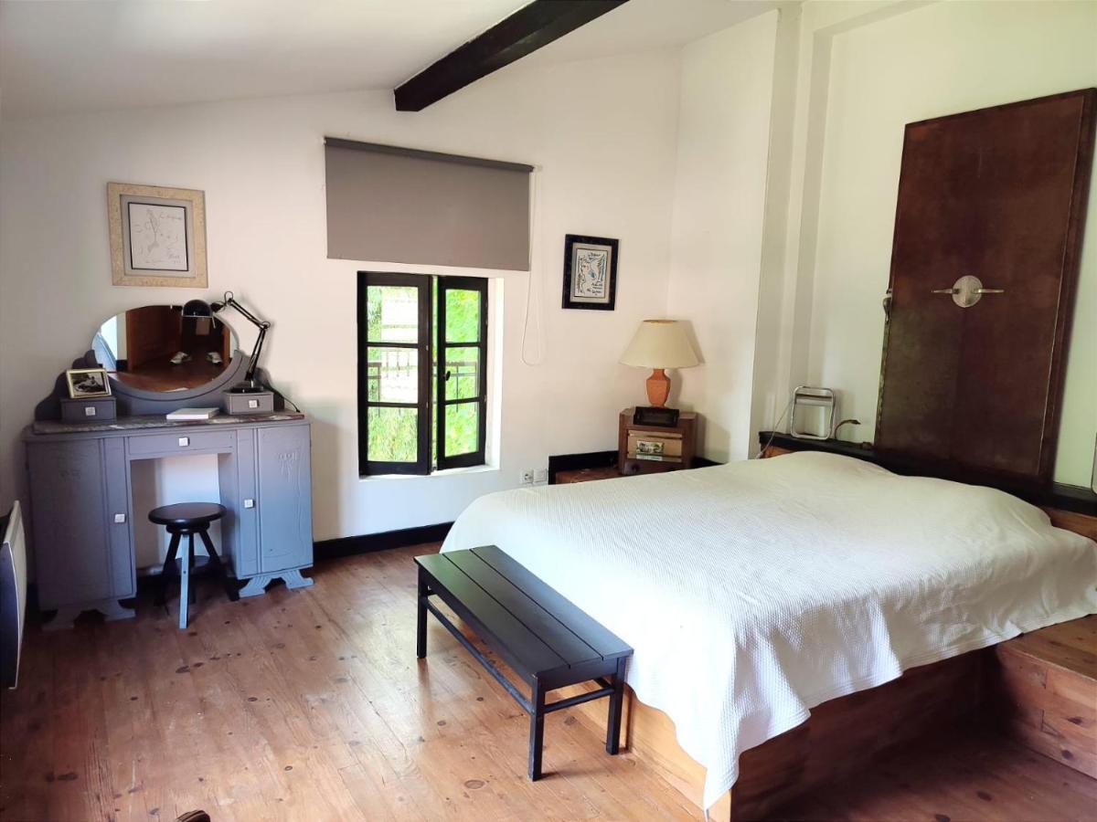 Chambre D'Hotes Le Moulin De Moulis Екстериор снимка