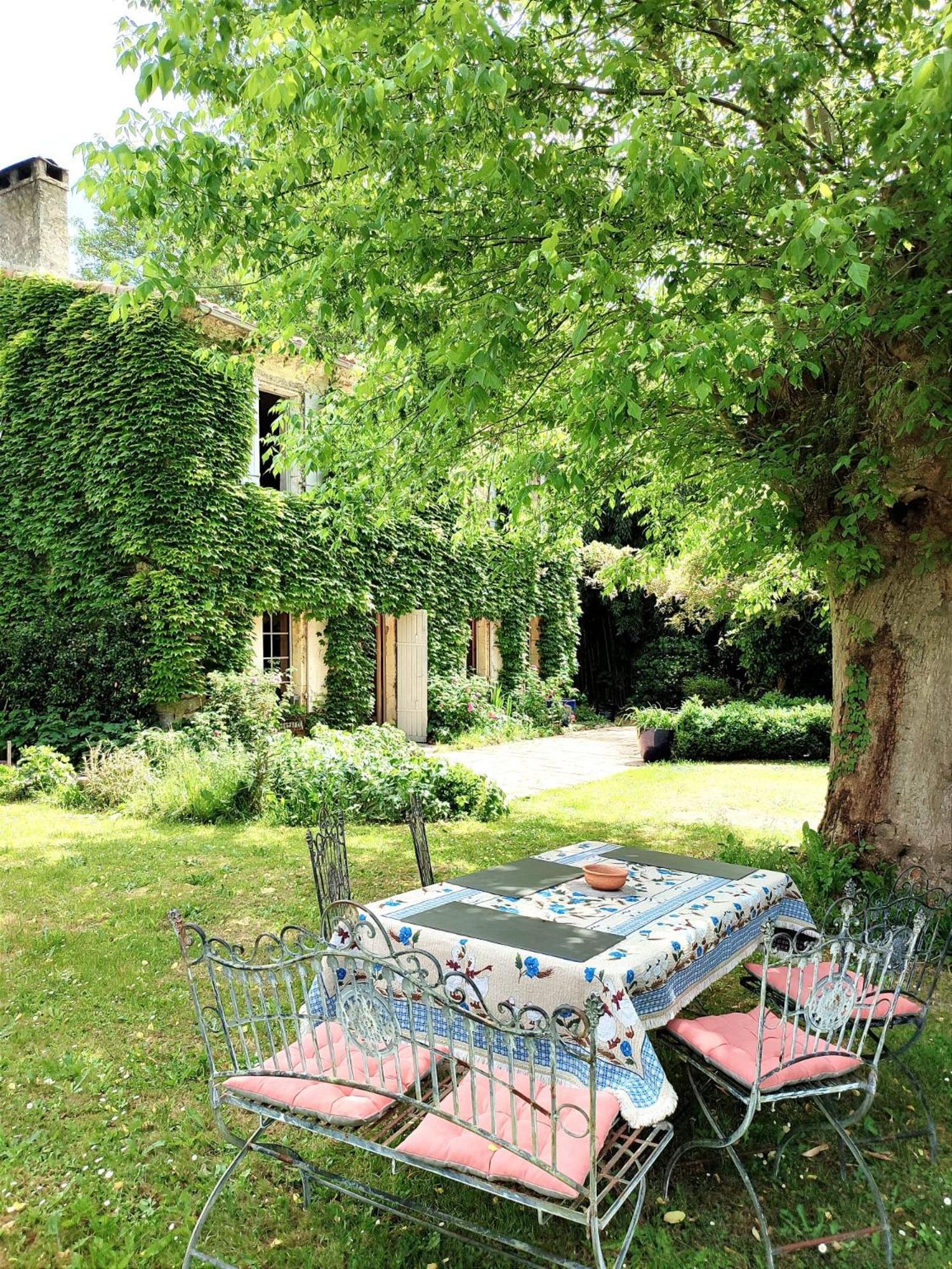 Chambre D'Hotes Le Moulin De Moulis Екстериор снимка