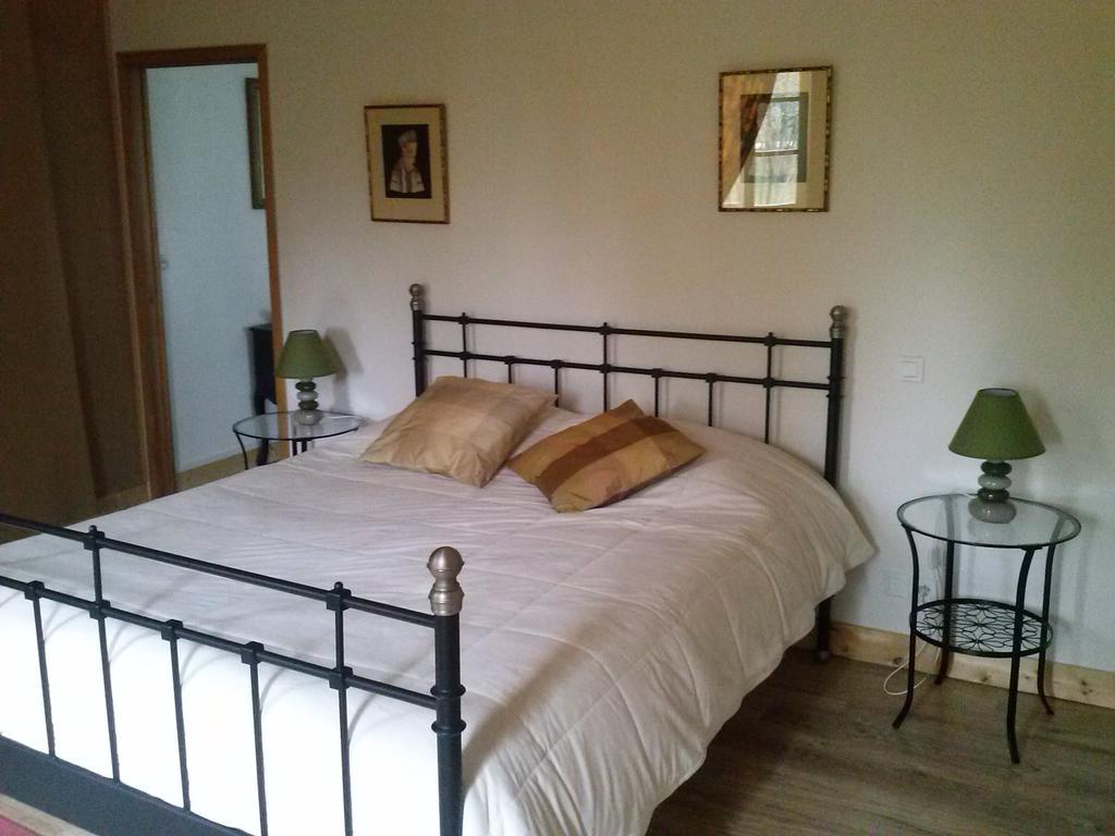 Chambre D'Hotes Le Moulin De Moulis Стая снимка
