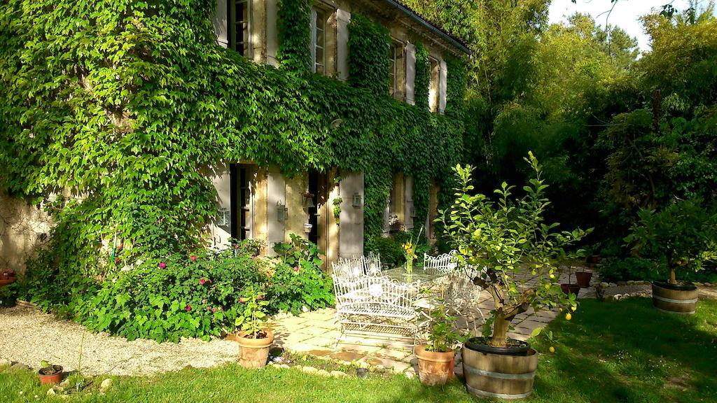 Chambre D'Hotes Le Moulin De Moulis Екстериор снимка